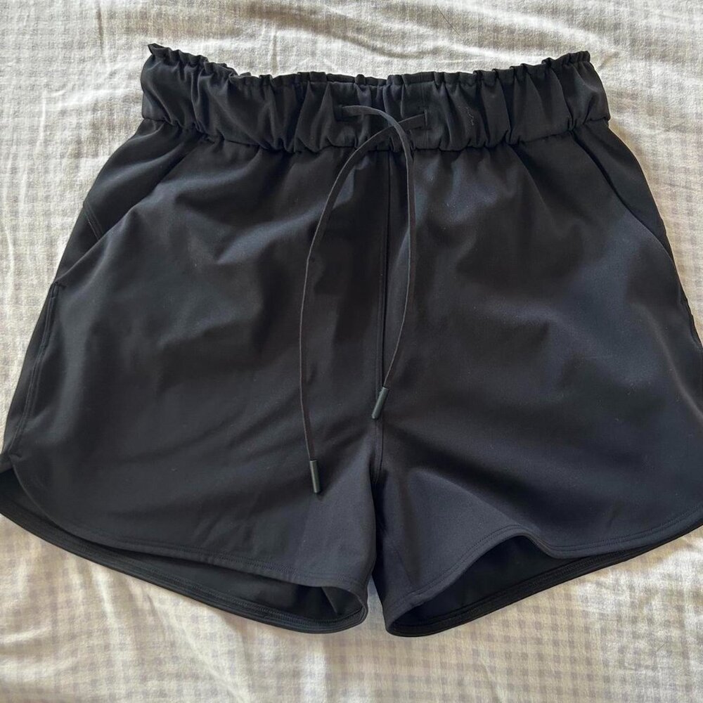 Lululemon stretch high rise shorts